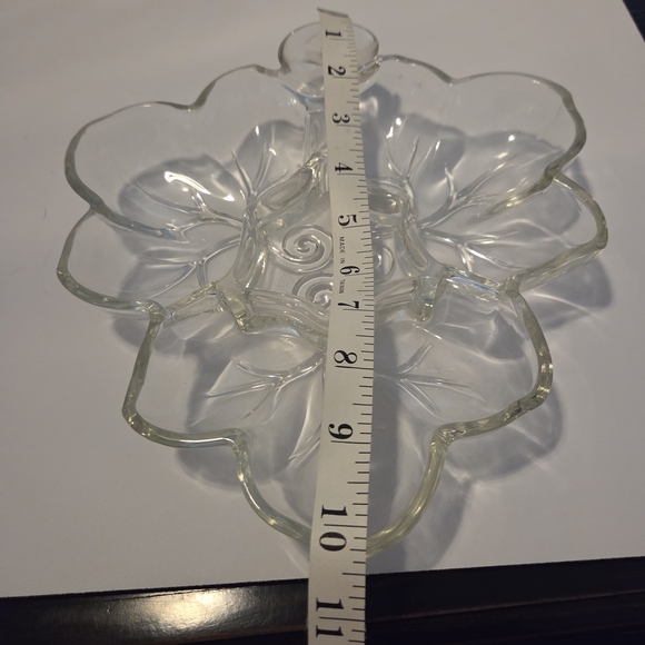 Source Unknown Clear Glass Floral Serving Dish - Picture 4 of 6